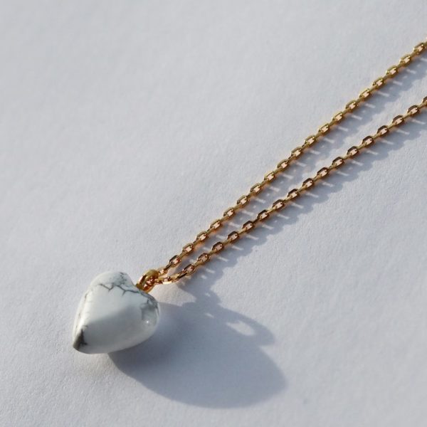 GUILTY PLEASURES HOWLITE HEART NECKLACE