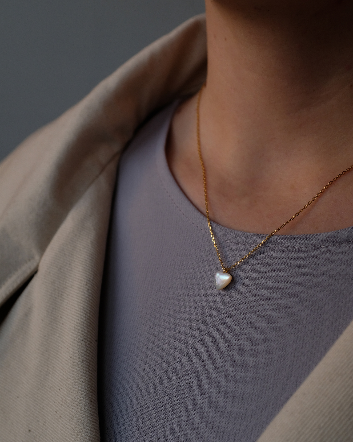 metaformi_design_jewelry_guilty_pleasures_shell_heart_necklace_model