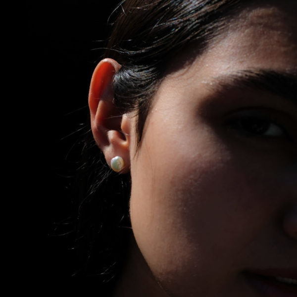 metaformi_jewerly_pearl_collection_model_Keshi_pearl_earrings_4