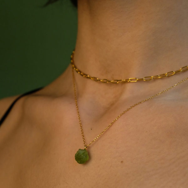 Metaformi-jewelry-uncut-gems-gold-necklace-3