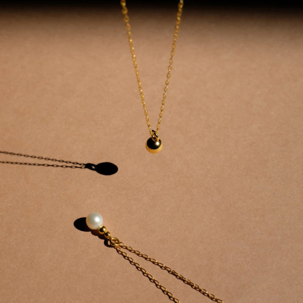 metaformi_design_jewelry_gold_ball_necklace_3
