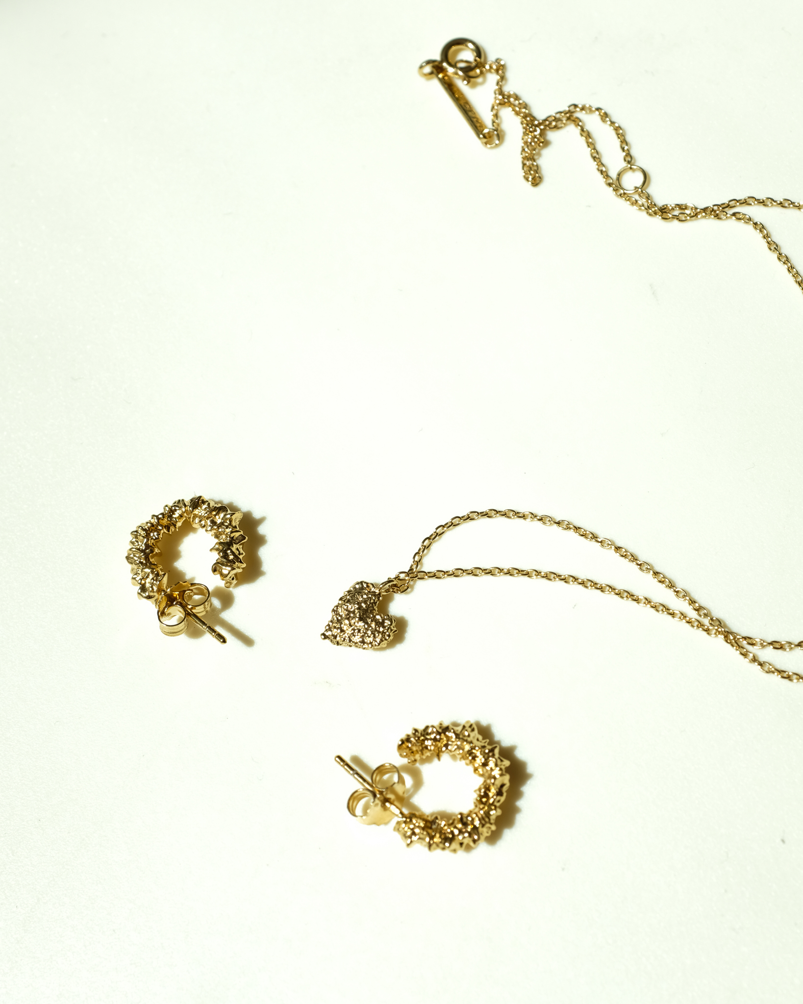 CRUSH GOLD HEART NECKLACE + EARRINGS SET – Obrázok 9