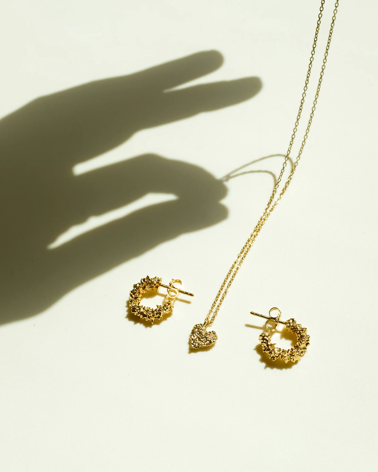 CRUSH Gold Heart Necklace a náušnice METAFORMI